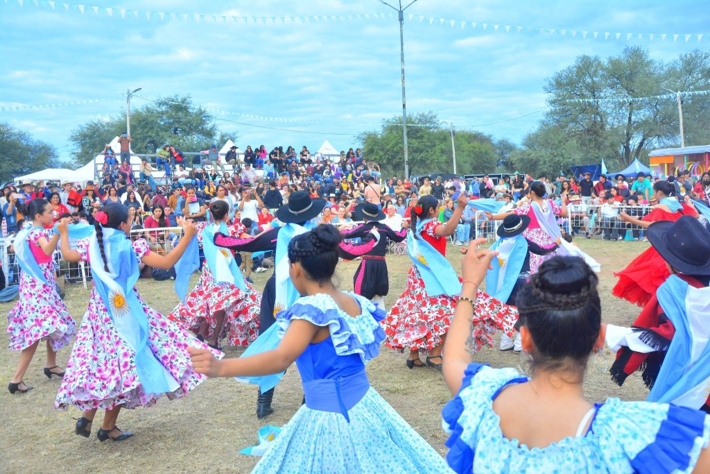 Una vez m&aacute;s, Castelli celebr&oacute; la Patria con el coraz&oacute;n, honrando su historia, sus tradiciones y a quienes dedicaron su vida a preservarlas