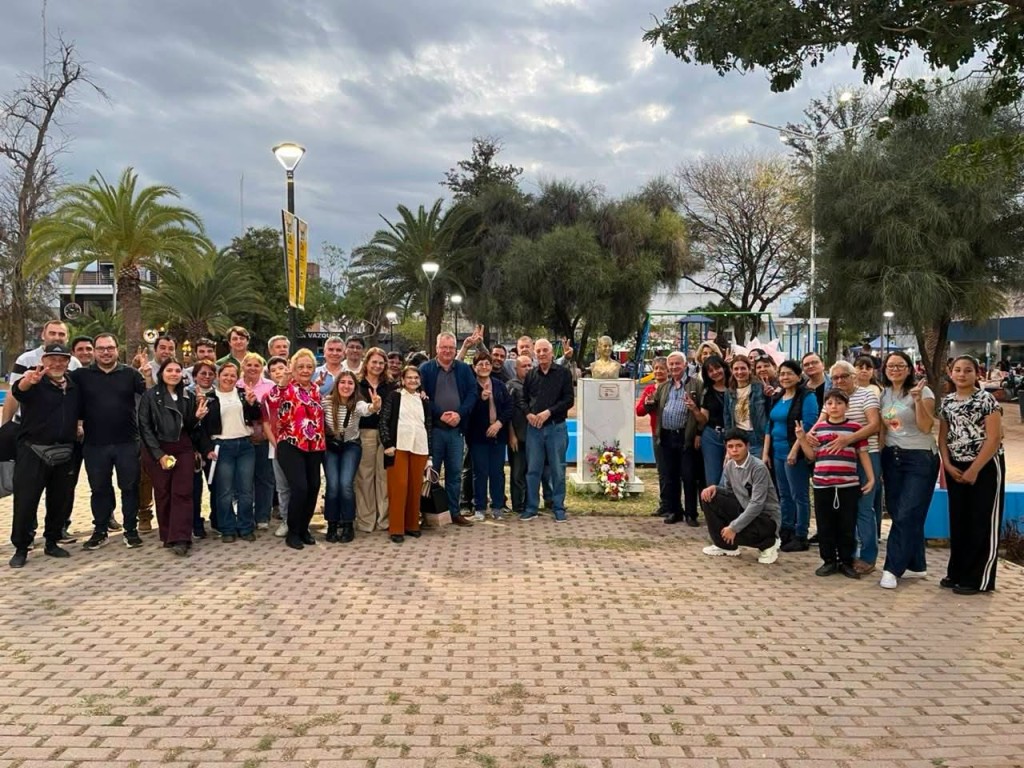 El Partido Justicialista de Castelli realiz&oacute; un emotivo acto en homenaje a Eva Per&oacute;n