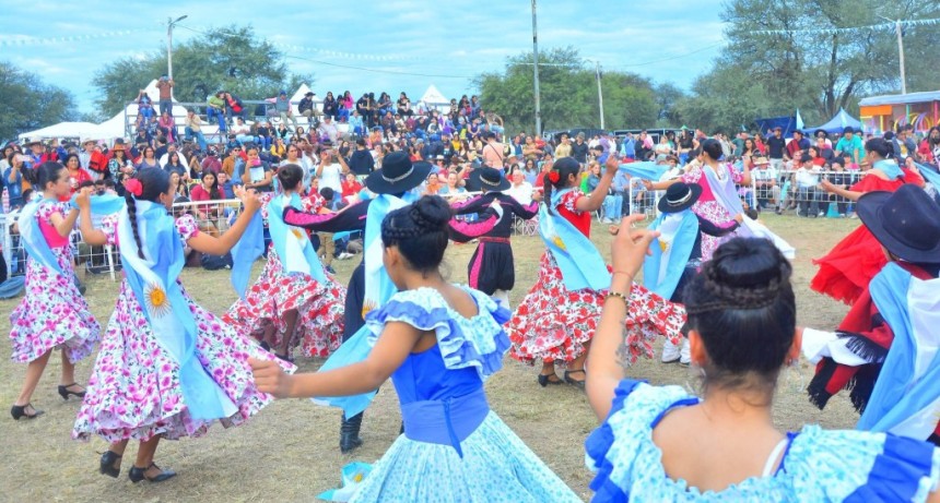 Una vez m&aacute;s, Castelli celebr&oacute; la Patria con el coraz&oacute;n, honrando su historia, sus tradiciones y a quienes dedicaron su vida a preservarlas