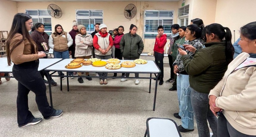 En paraje el Asustado se desarroll&oacute; la capacitaci&oacute;n de reposter&iacute;a que impulsa la Municipalidad de Castelli 