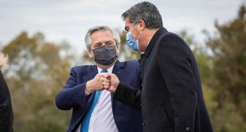 Alberto Fern&aacute;ndez llega a Chaco para entregar casas junto a Capitanich