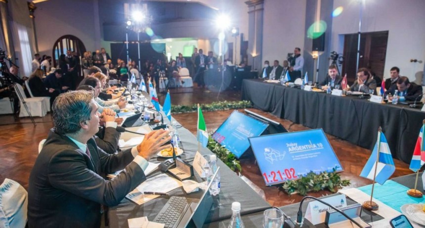 La Asamblea de Gobernadores decidi&oacute; que la pr&oacute;xima reuni&oacute;n ser&aacute; en el Chaco, junto a la primera Expo Norte Grande