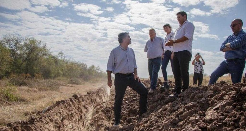 Agua segura y aulas limpias y c&oacute;modas para Villa R&iacute;o Bermejito y su zona de influencia
