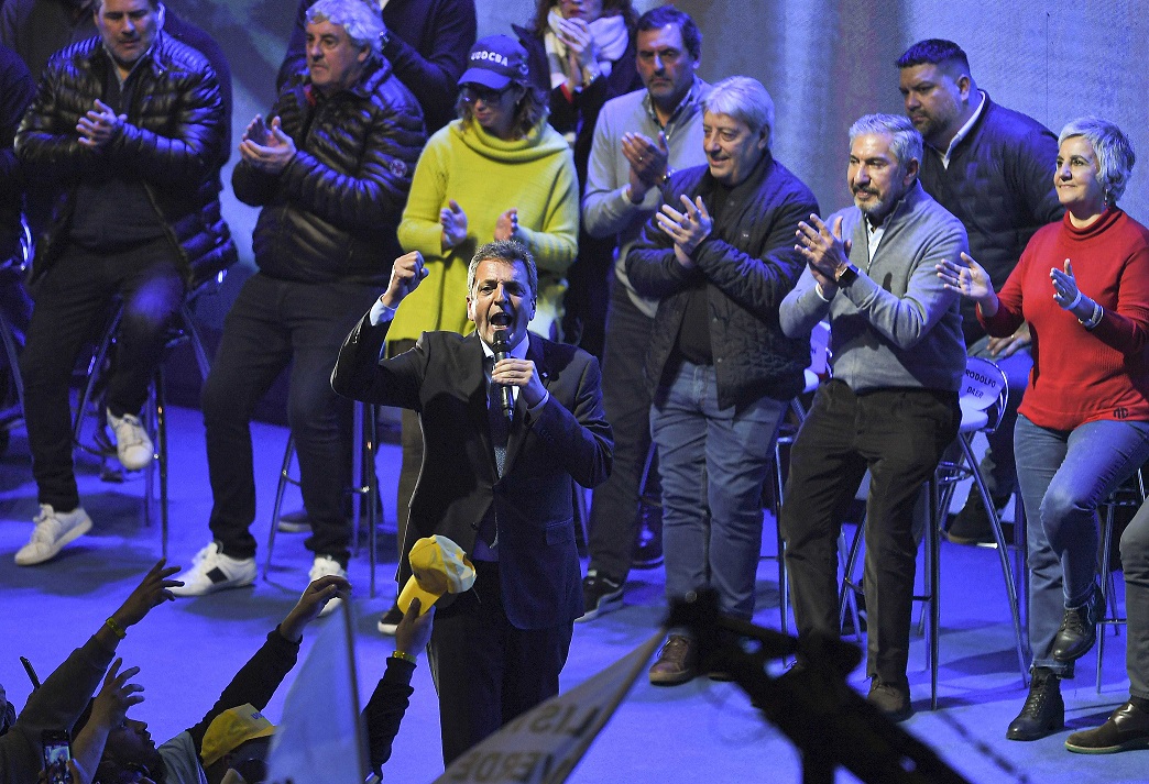Massa: "El domingo se empieza a discutir a qu&eacute; Argentina vamos"