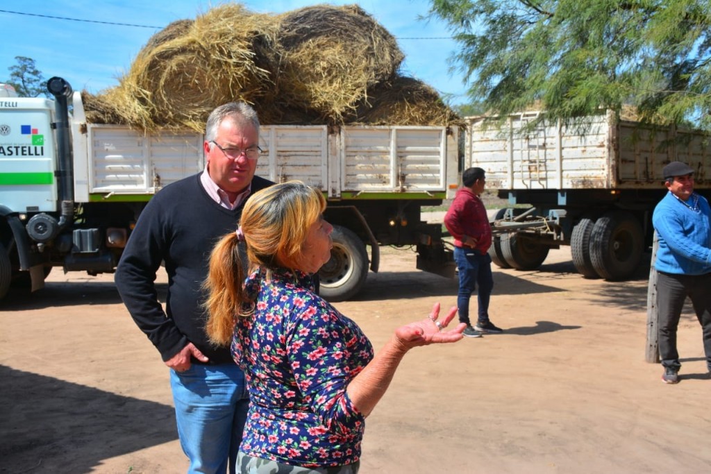 El intendente Sander brinda asistencia a productores afectados por la sequía