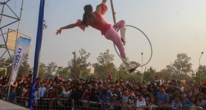 Multitudinario festejo por el d&iacute;a de las infancias en Castelli