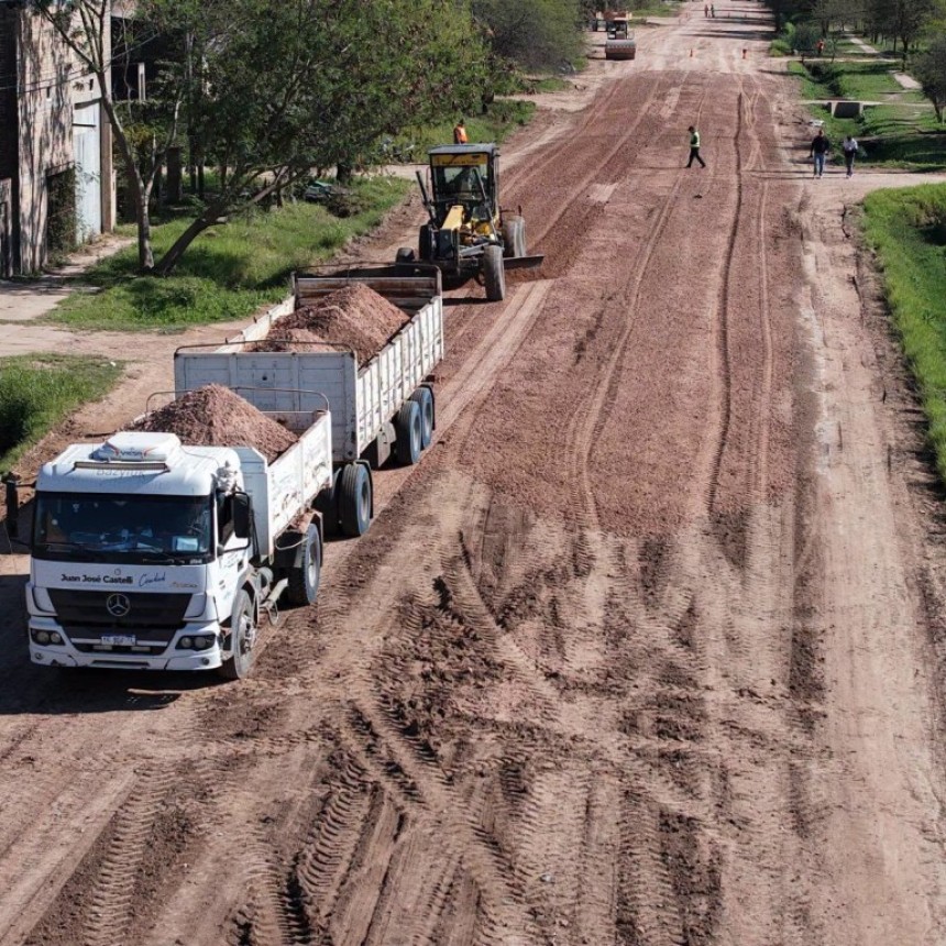 El municipio de Castelli avanza con el recupero de las calles de ripio