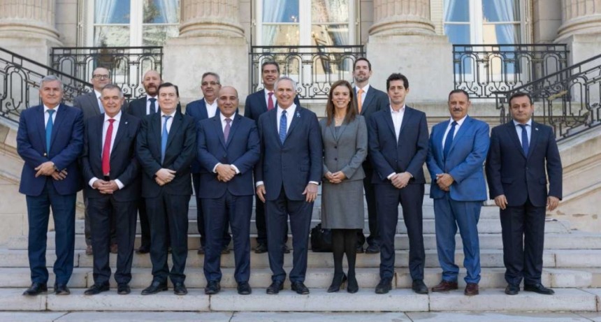 Gobernadores del Norte Grande viajan a Estados Unidos en busca de inversiones