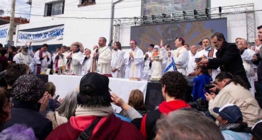 En misa de desagravio al Papa, la Iglesia remarc&oacute; la importancia del Estado