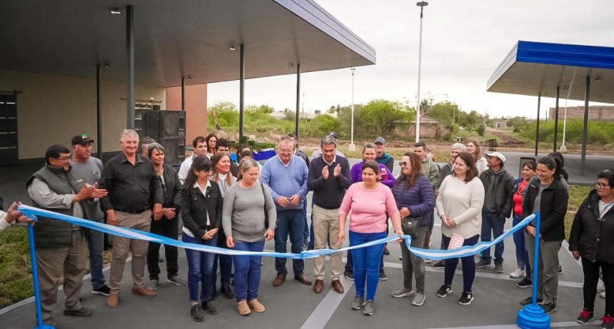 Inauguraron las instalaciones del mercado popular de Castelli