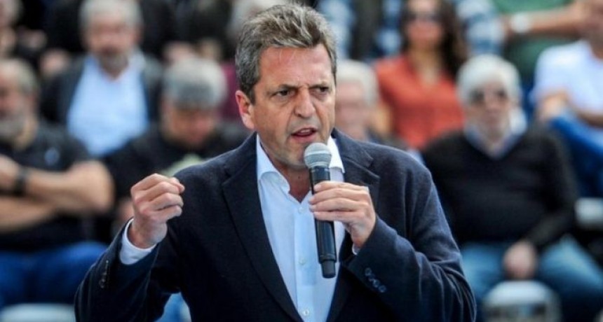 Massa agradeci&oacute; a las centrales obreras y dijo que &ldquo;nuestra Patria necesita un Gobierno de unidad nacional&rdquo;
