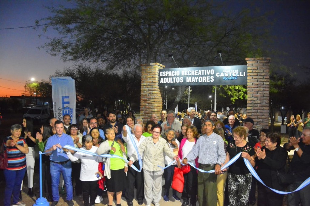 Inauguración de la Plazoleta Espacio de Adultos Mayores en el Barrio Sarmiento