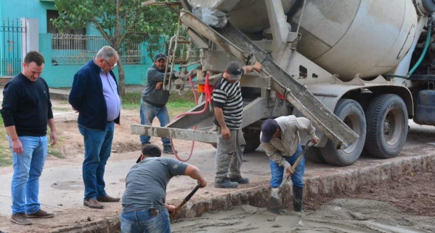 El Municipio de Castelli concretará la pavimentación de la calle Vazquez con fondos propios