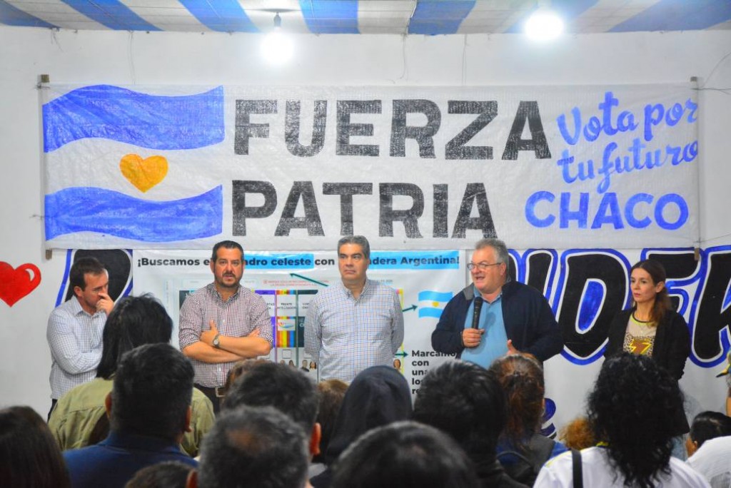 Jorge Capitanich felicitó al gobernador Kicillof tras la victoria de este domingo