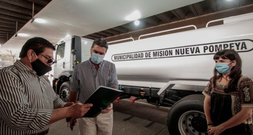 El Municipio de Misi&oacute;n Nueva Pompeya recibi&oacute; un cami&oacute;n cisterna 