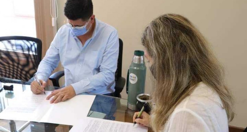 Convenio entre provincia y Villa R&iacute;o Bermejito para avanzar en la regularizaci&oacute;n dominial