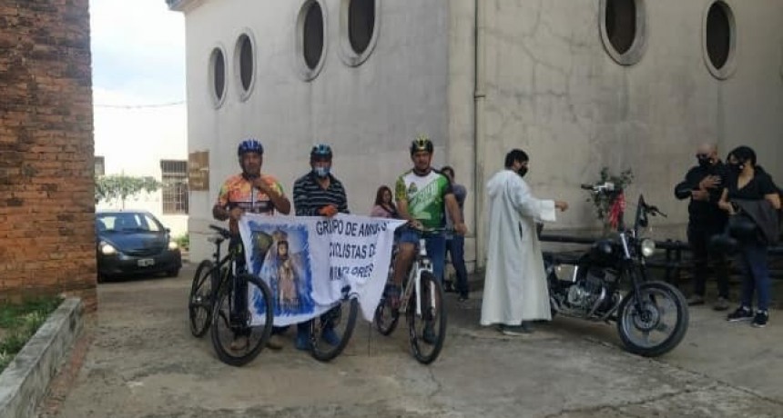 Ciclistas de Miraflores y Bermejito recorrieron 400 kil&oacute;metros llevando sus intenciones a Itat&iacute;