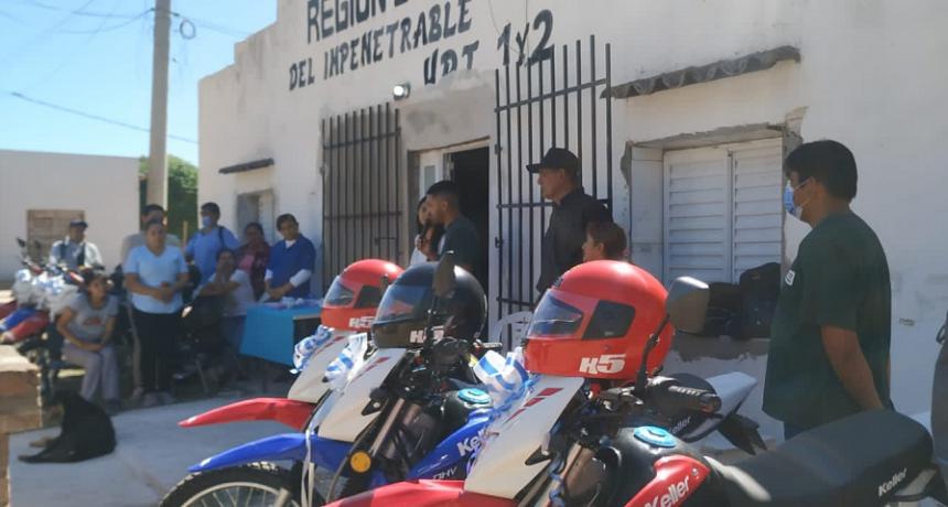 M&aacute;s motos y tablets para Puestos Sanitarios de El Impenetrable