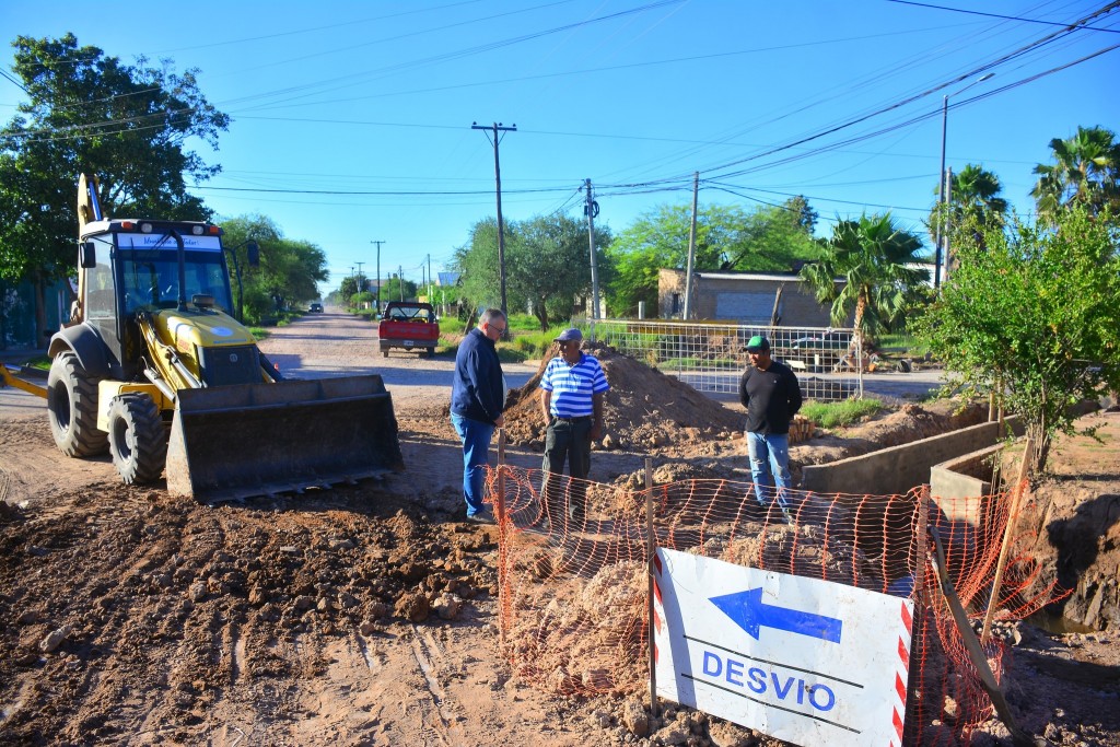 El intendente Pío Sander recorrió obras de desagüe en ejecución