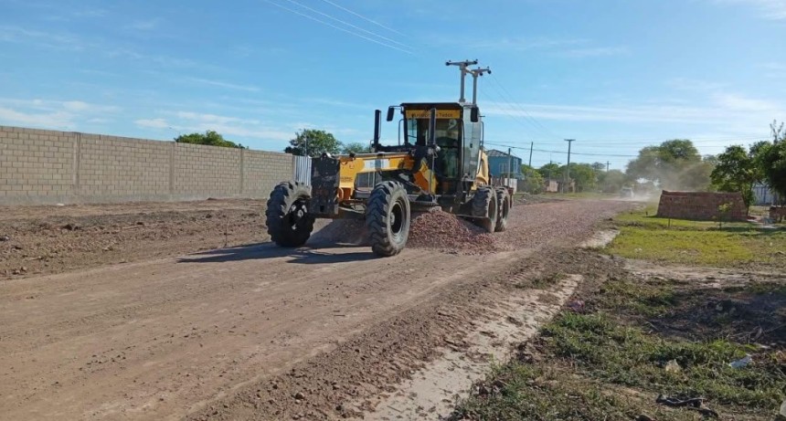 El Municipio contin&uacute;a con los trabajos de mejoramiento y mantenimiento de calles enripiadas