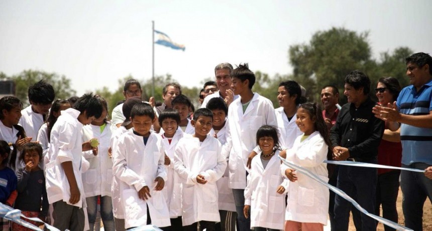 Con una hist&oacute;rica inversi&oacute;n, el gobierno inaugur&oacute; dos escuelas en parajes de El Impenetrable
