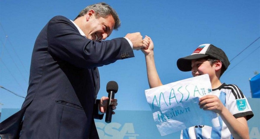 Massa: "Lo que nos obliga a la unidad nacional es el futuro de nuestros hijos"