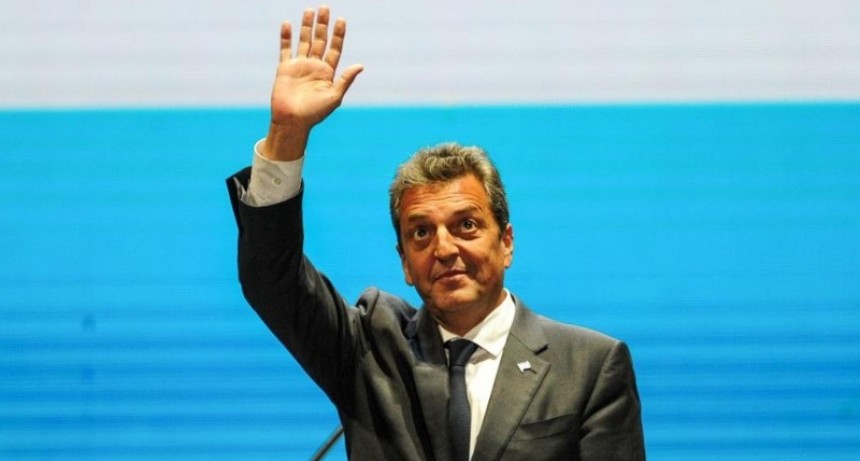Massa se comprometi&oacute; a &ldquo;derrumbar la inflaci&oacute;n a menos de la mitad&rdquo; de los niveles actuales
