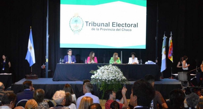 Las 465 autoridades provinciales electas recibieron certificados