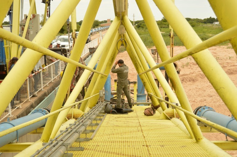 Puerto Lavalle: SAMEEP instaló un segundo equipo de bombeo para garantizar suficiente caudal de agua en el verano