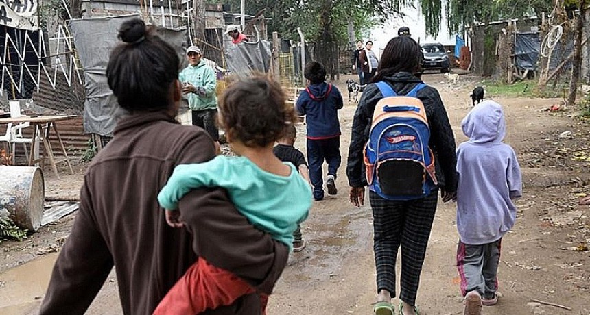 La indigencia creci&oacute; 131% en un a&ntilde;o y afecta a 6 millones de argentinos