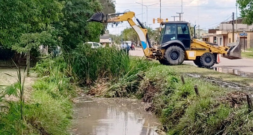 Servicios Públicos avanza con la limpieza y saneamiento de los canales evacuadores de aguas pluviales