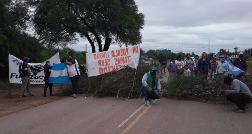 Fuerte reclamo de vecinos del Lote 88 de Miraflores por el conflicto de las tierras y servicios de luz y agua