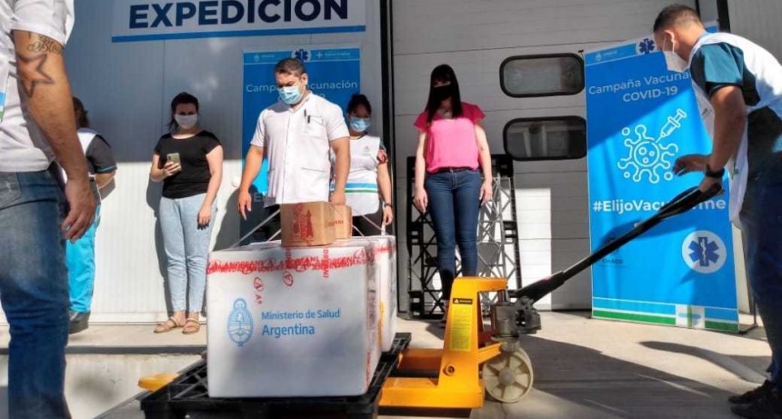Llegaron a la provincia las primeras dosis de la vacuna Sputnik V