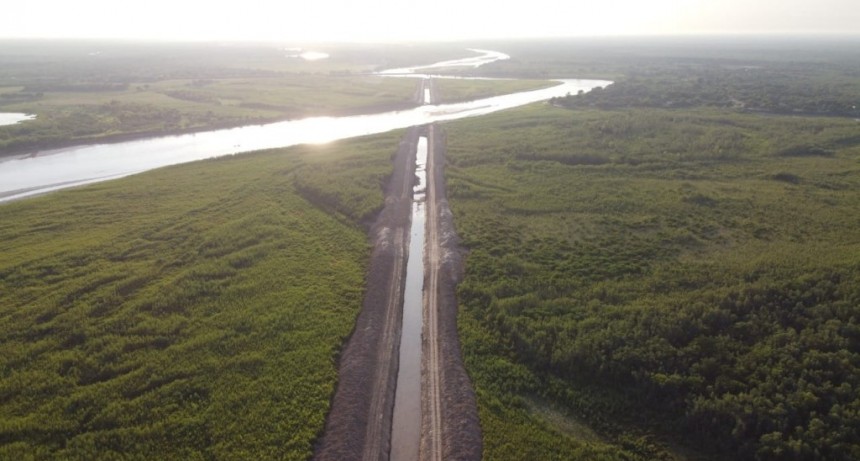 Reuni&oacute;n de urgencia ante el avance de la crecida del r&iacute;o Teuco Bermejo