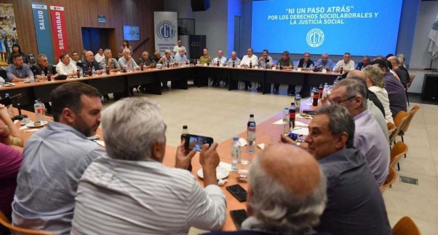 La CGT se movilizar&aacute; el mi&eacute;rcoles y convoc&oacute; a una reuni&oacute;n para el d&iacute;a siguiente