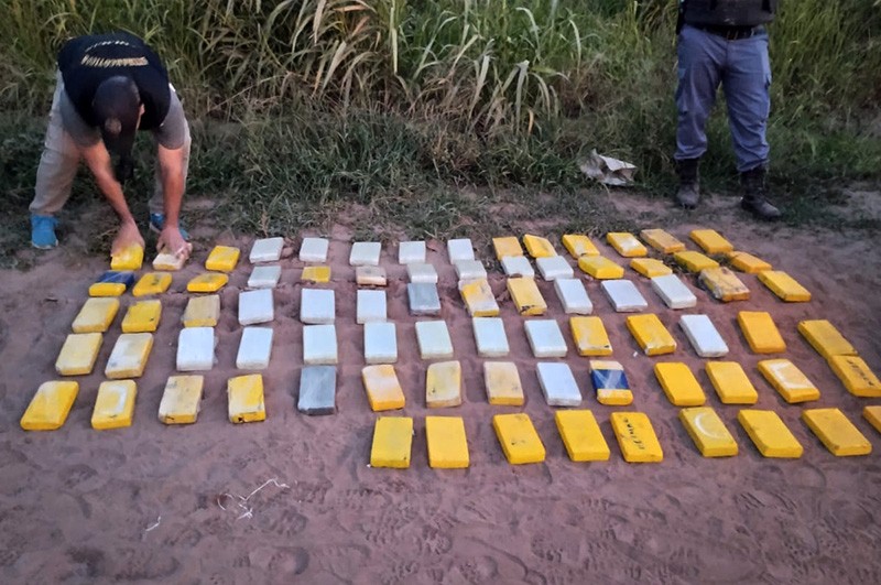 Secuestran 79 kilos de cocaína en zona de Comandancia Frias en el impenetrable